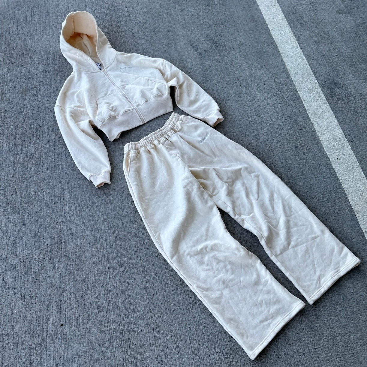 "LOOSE FIT" JOGGER PANTS OFF WHITE