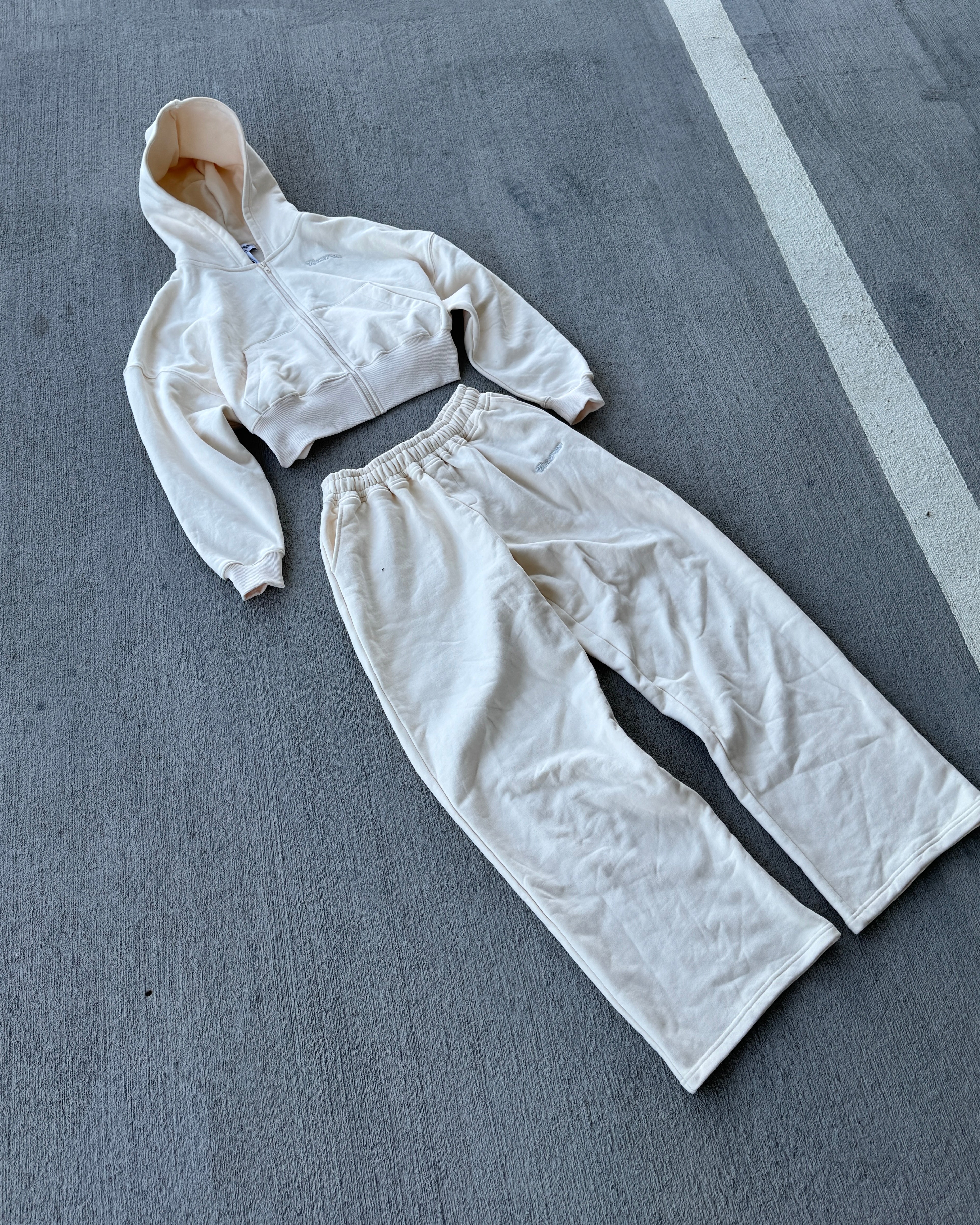 "LOOSE FIT" JOGGER PANTS OFF WHITE